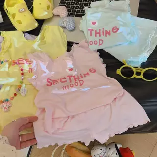 SEE04 ชุดเด็กซัมเมอร์ใหม่ สุดเทรนด์! เสื้อแขนกุด + กางเกงขาสั้น พิมพ์ลายหัวใจ + ตัวอักษร ผ้าบางเย็น