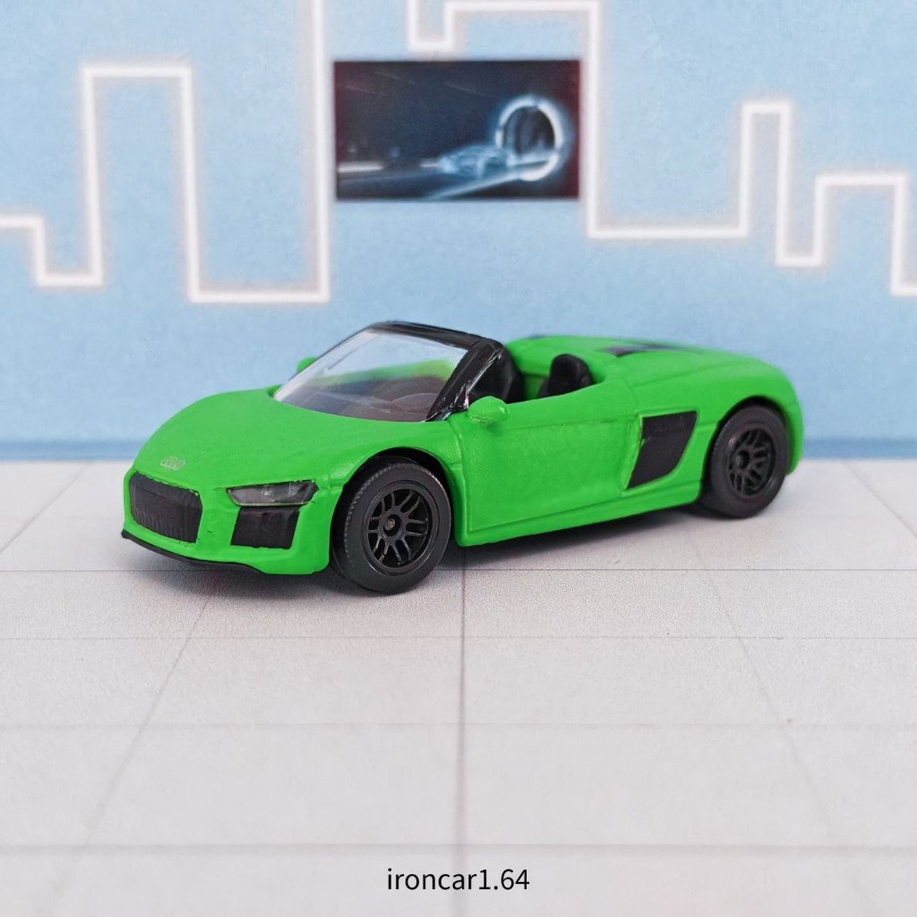 โมเดลรถ majorette audi R8 spyder สีเขียว
