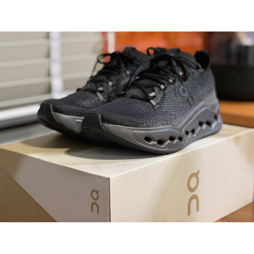 Oncloud Surfer Max (Black Eclipse)