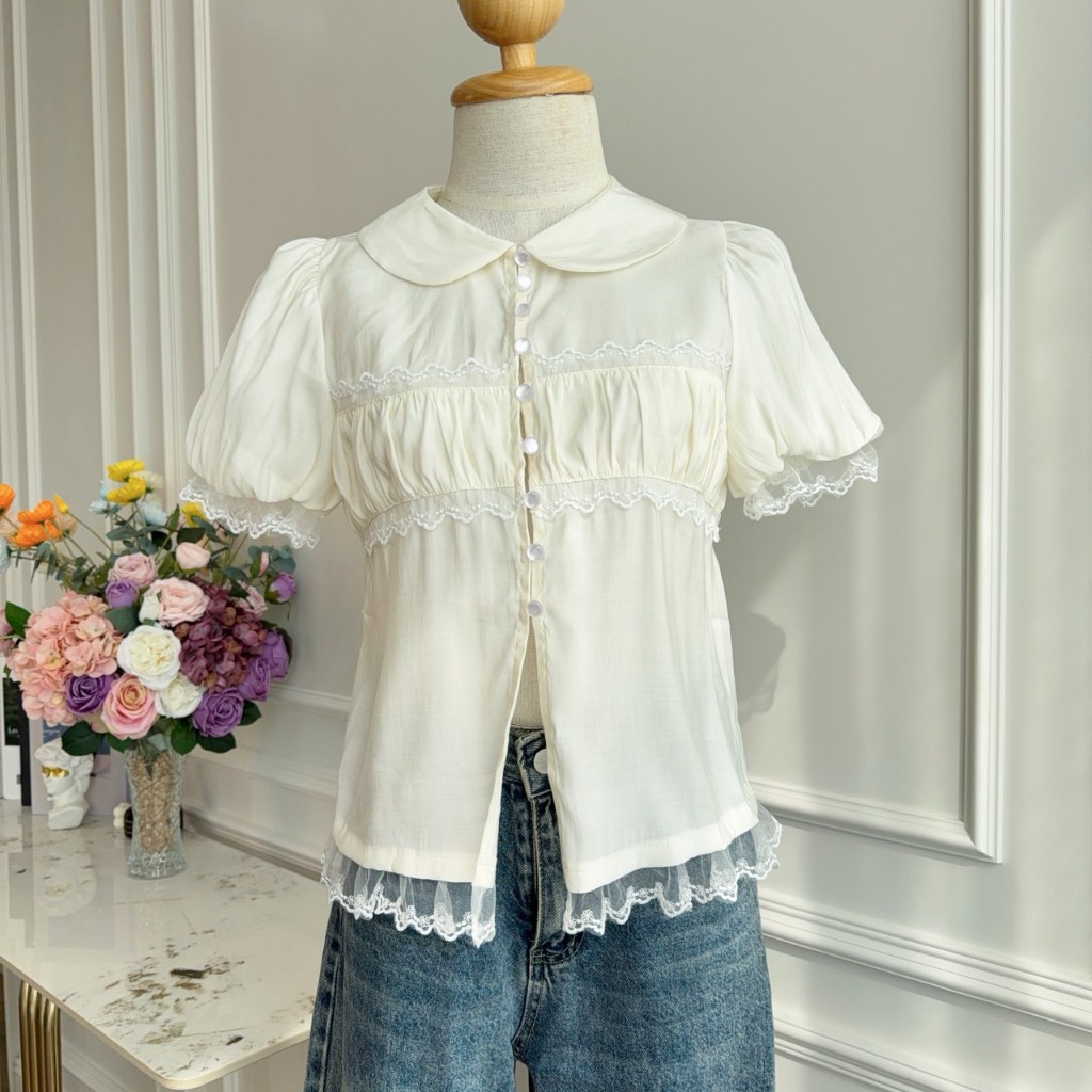 (พร้อมส่ง)รุ่น(BH-Cotton)เสื้อแขนพองสีขาวครีม สีน้ำตาล ผ้าคอตตอน ดีเทลคอปกกลมแต่งระบาย  เพิ่มความหวานแบบคุณหนู