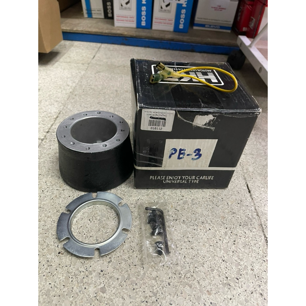 คอพวงมาลัยแต่งรถยนต์เปอร์โยรุ่นPE-3 504