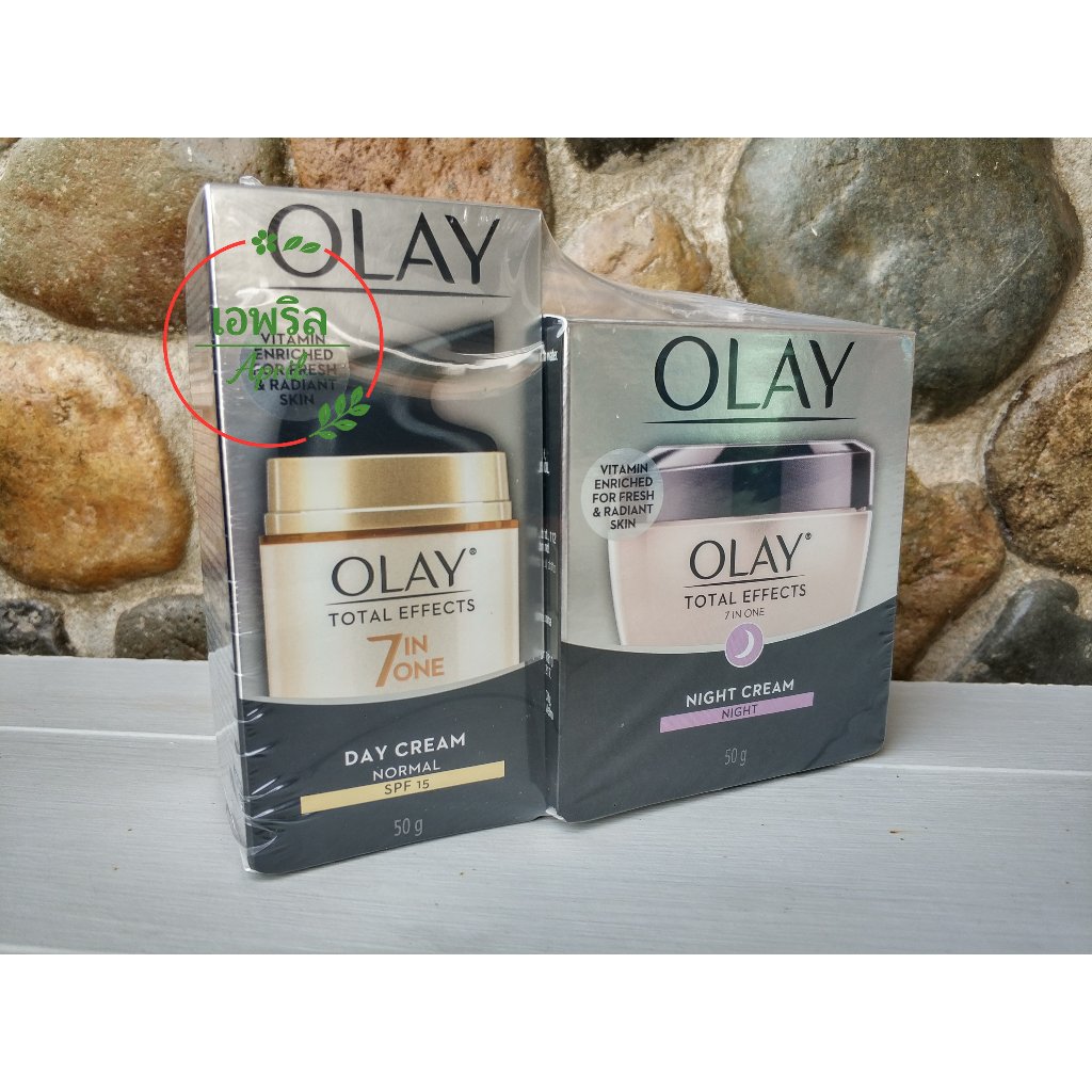 โอเลย์ โททัล Olay Total Effects 7 in 1 Day Cream SPF 15 + Night Cream แพ็คคู่ ครีมลดเลือนริ้วรอย(หมดอายุ 02/2029)