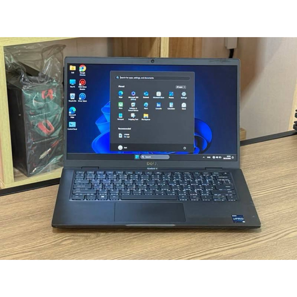 DELL Latitude 7330 i5-1245U vPro SSD512GB RAM16GB Win 11Pro คึย์บอร์ดแรงแสง สินค้ามือสอง งานลุยงานสำ