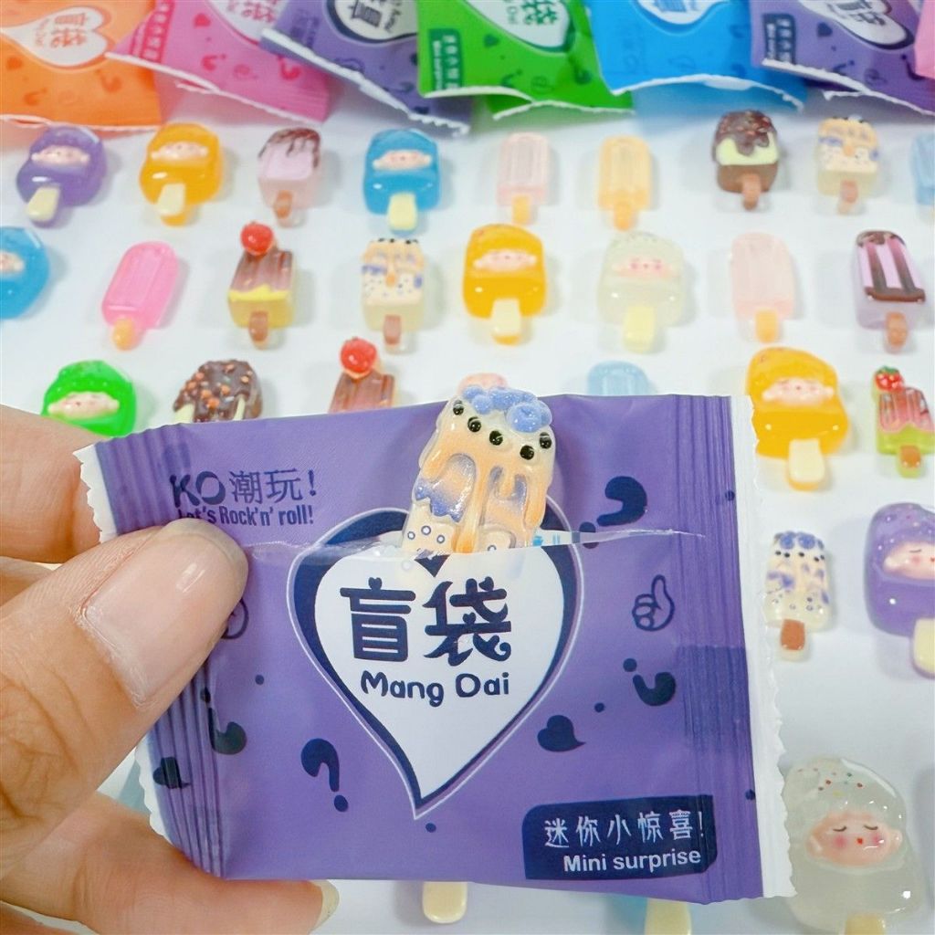 20pcs ของเล่นไอศกรีมจิ๋ว โมเดลอาหารขนาดจิ๋ว เครื่องประดับรูปโคนไอศกรีมสมจริง อุปกรณ์งานฝีมือ DIY ของเล่นเด็ก