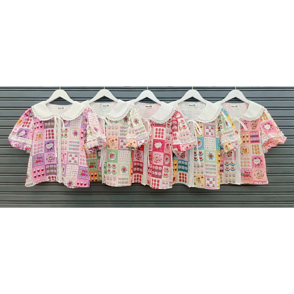 ป้าย Happy mint เสื้อคอบัวพิมพ์ลายน่ารัก ๆ อก 38 นิ้ว ยาว 20 นิ้ว