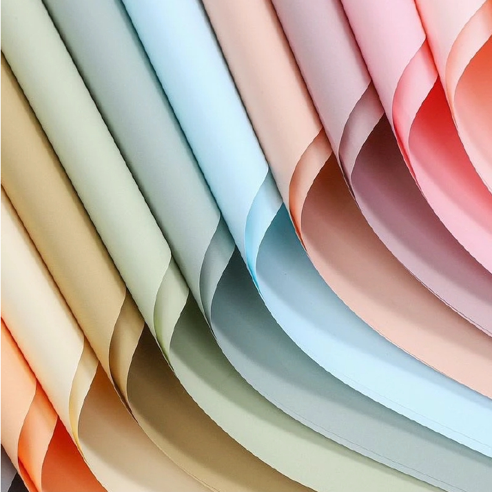กระดาษฟลาว์ดพื้นด้าน สีพื้น (พื้นทึบ) 58 x 58 เซนติเมตร  1 แพค มี 20 แผ่น