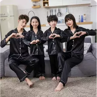 TT2222 SBT เซทชุดนอนเด็กสีพื้นใส่ได้ทั้งชายและหญิง **ต้องเทียบตารางก่อนสั่งซื้อ** เนื้อผ้าซาติน(บาง) ขายาวแขนยาวพร้อมส่ง