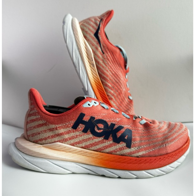 รองเท้ามือสอง HOKA  รุ่น Mach 5 สีส้ม ไซส์ 41.5