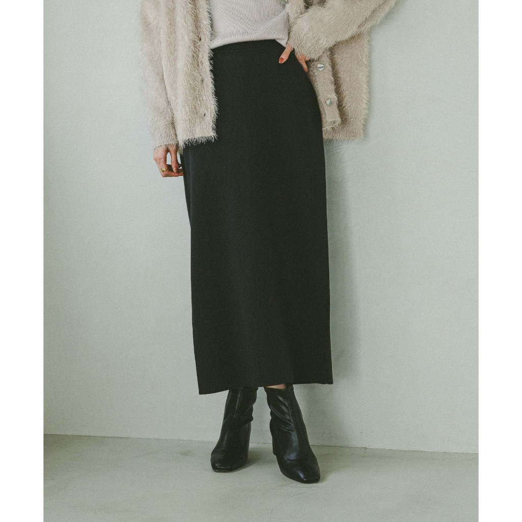 GLOBAL WORK กระโปรงทรงปล่อยตรง พรางรูปร่าง ซักเครื่องได้ Sweatshirt-Like Knit Narrow Skirt