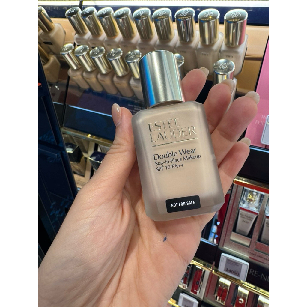 จะได้เป็นสูตรใหม่นะคะ!! รองพื้น estee lauder double wear สี 2N1 desert beigeหายาก!!(สีอื่นแจ้งในแชท)
