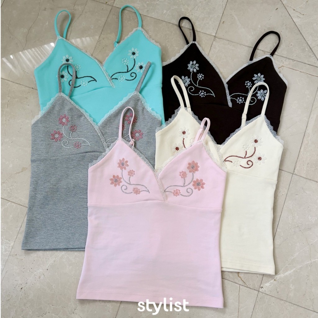 STYLIST - Cami Tank เสื้อสายเดี่ยวลายปักดอกไม้ Tank