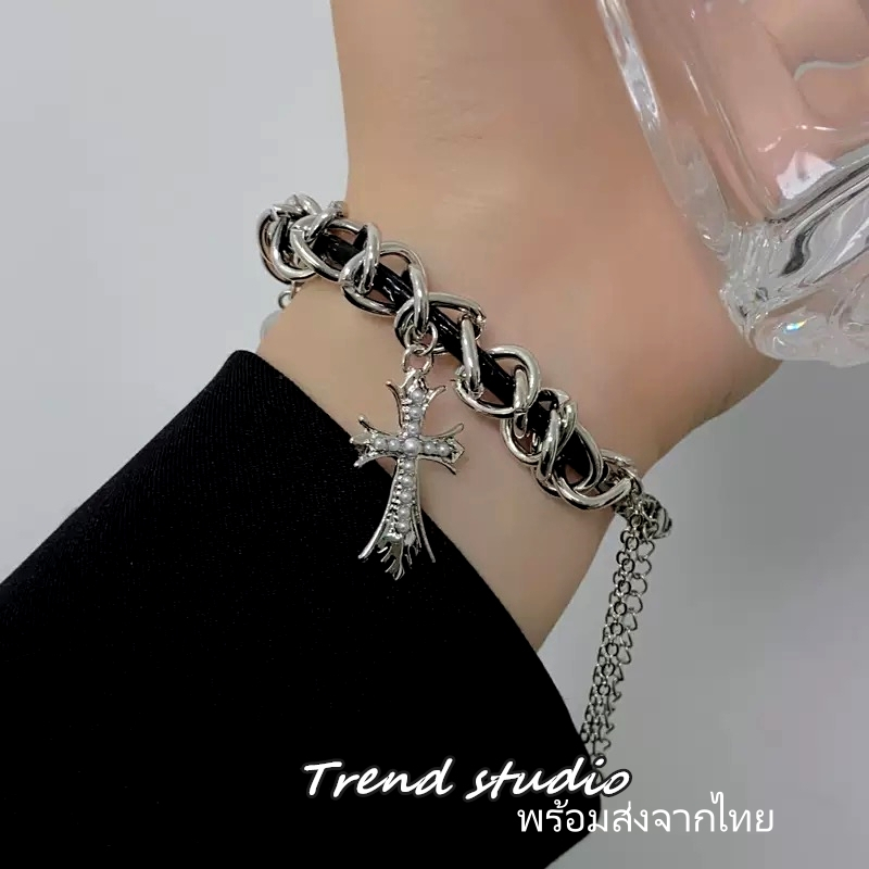 สร้อยข้อมือไม้กางเขนสีเข้ม สไตล์พังก์ สร้อยข้อมือสไตล์ฮิปฮอปแร็พ สามารถสวมใส่ได้ทั้งชายและหญิง