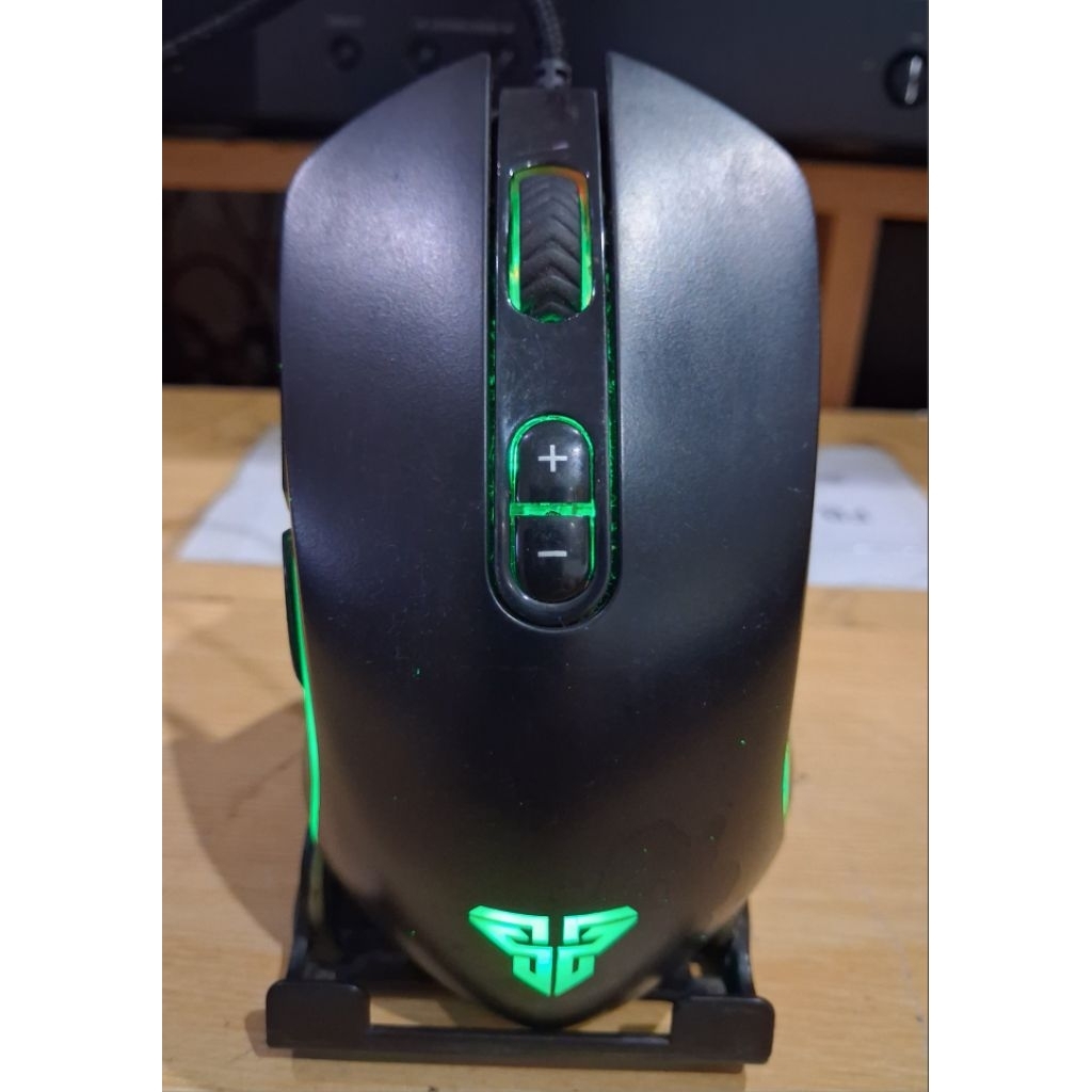 เมาส์ Fantech X9 Thor Optical Macro RGB Gaming Mouse มือ2 สภาพพอใช้ สายผ้ามีหายไปส่วนนึง ใช้งานได้ปก