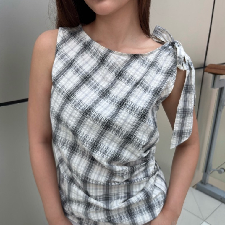 Check Bow Shoulder Top by MAMIL