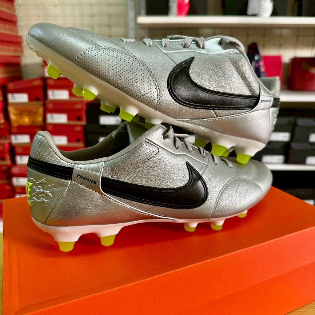 ไนกี้พรีเมียร์ 3 เอฟจี Nike PREMIER 3 FG สีเทาเงิน