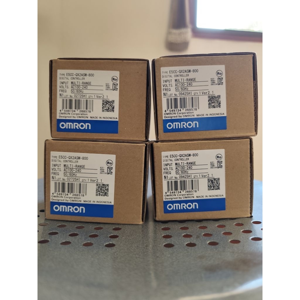 E5CC-QX2ASM-800 Omron Temp Controller