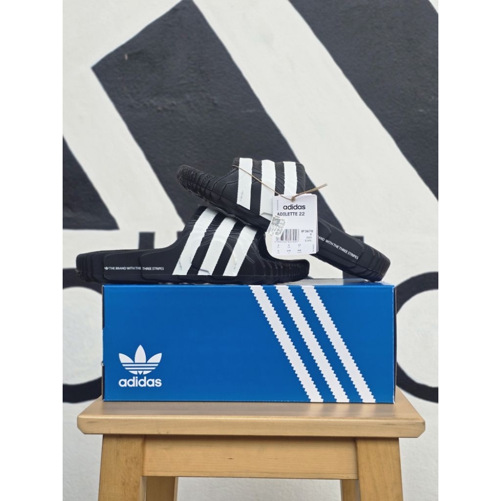 รองเท้าแตะ Adidas Adilette 22 ของแท้ 100%  (IF3670)