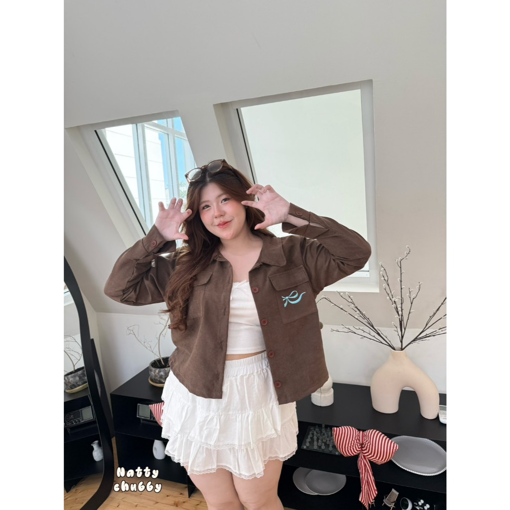 Jacket Bow - แจ็กเก็ตหนังกลับปักโบว์ ลุคหวานซ่อนเท่ ผ้าดี อกหน้าผ้า 52 นิ้ว เสื้อคลุม ไซส์ใหญ่