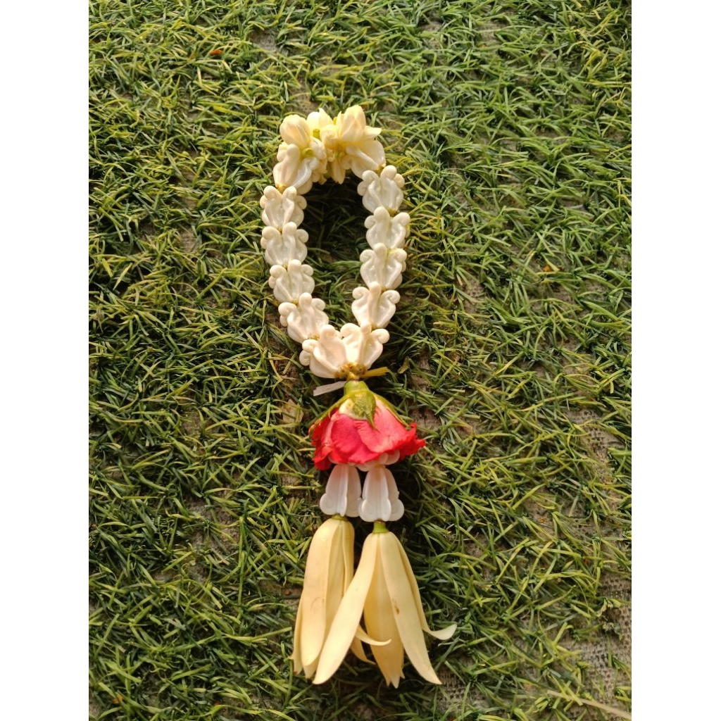 [สินค้าจัดส่งด่วน]พวงมาลัยต่อรักชายกุหลาบ/จำปี/