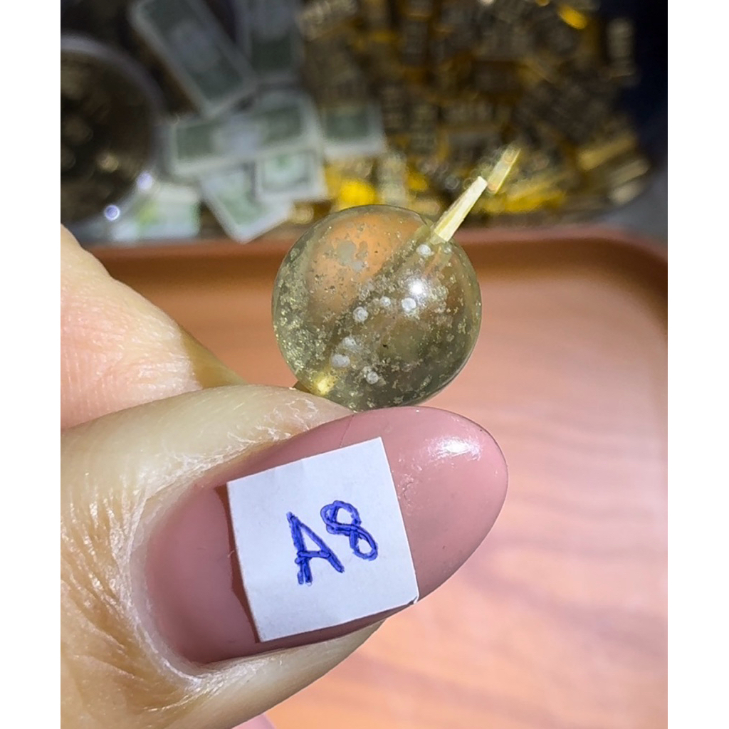 Libyan Desert Glass (แก้วทะเลทรายลิเบีย) (ลูกปัด)Libyan Gold Tektite(ได้ชิ้นที่โพส)