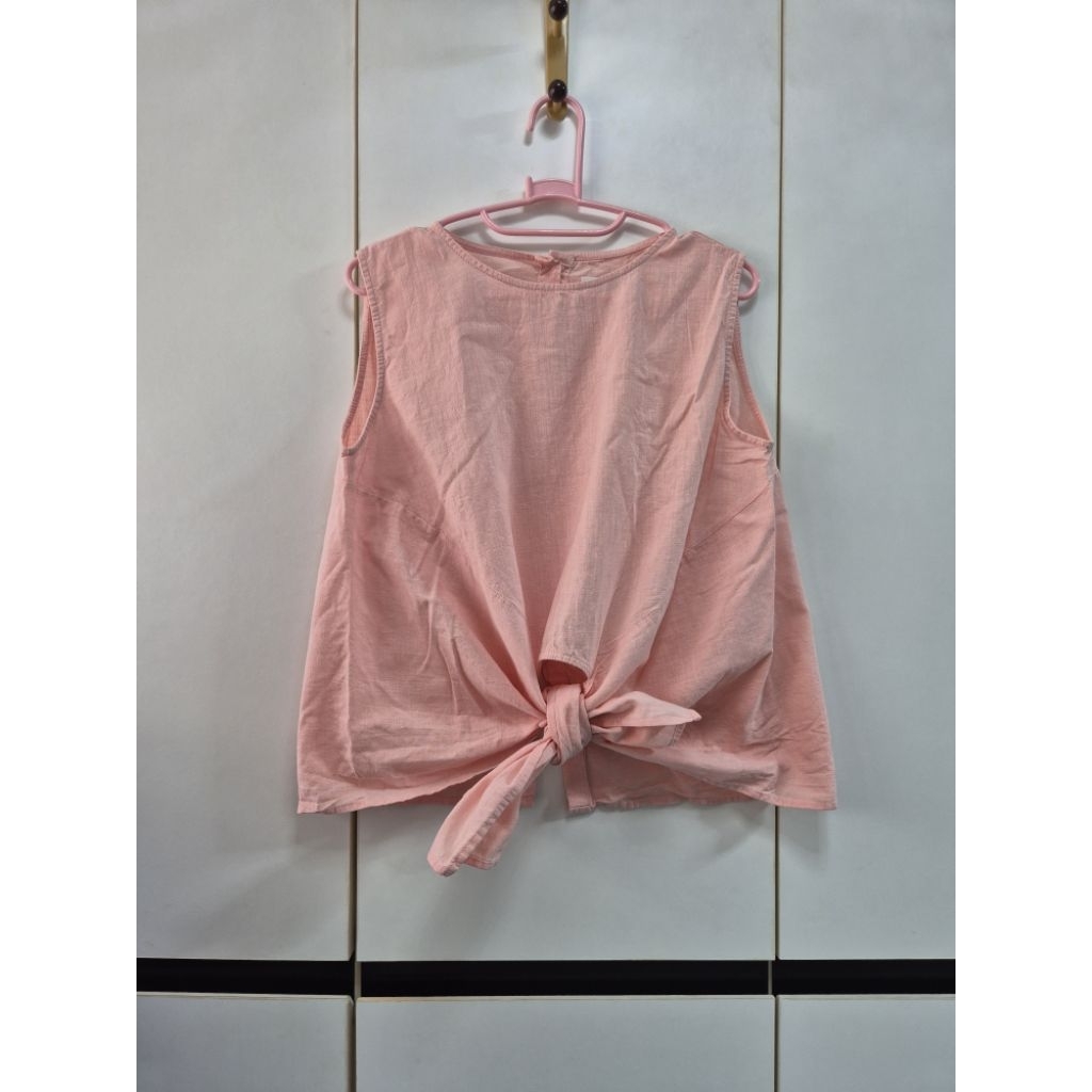 2nd Proud by Up เสื้อไม่มีแขน สีชมพูอ่อน