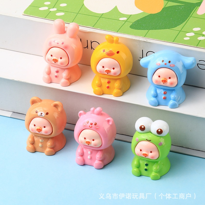 พร้อมส่ง ของตกแต่ง สะสม DIY น้องหมูชุดสัตว์ (1 SET 6 ตัว)