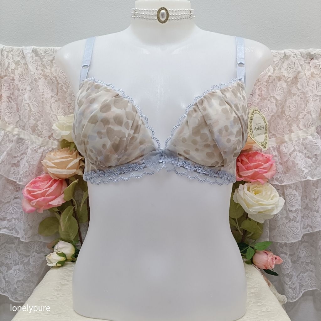 Japan bra NWT Size : F65 ♡ ยกทรงญี่ปุ่นพร้อมป้าย