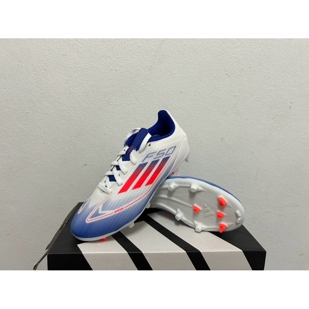 รองเท้าฟุตบอลเด็กรุ่น F50 LEAGUE  FG/MG J