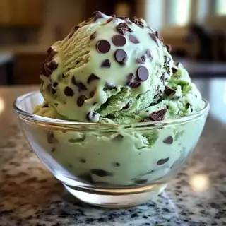 Tulip Dark Compound Choc Chip 900g