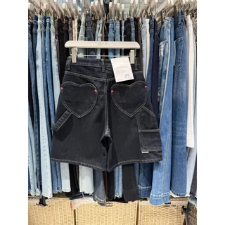 📍พร้อมส่ง📍FSY🇰🇷11102 Korea heart pocket shorts Denim jeans ขาสั้นยีน กระเป๋าหลังหัวใจน่ารักมาก ด้านหน้าเรียบๆทรง3ส่วน