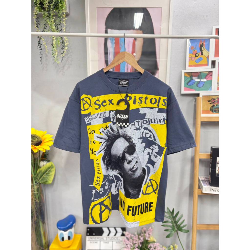 QUEEN Cotton เสื้อยืดคอตตอนโอเวอร์ไซส์ ลายกราฟิก Sex Pistols อก44-46 ผ้านุ่ม ใส่สบาย ใส่ได้ทั้งหญิงชาย ราคา ถูกที่สุด ดีลบีเคเค แกลเลอรีภาพที่ 3