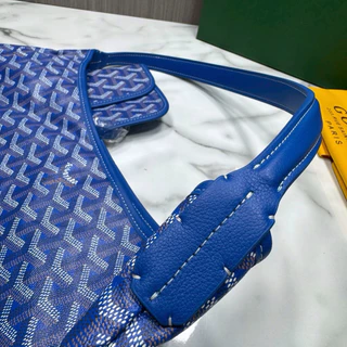 กระเป๋าสะพายผู้หญิง ตรงปก ตามรูปที่ลงไว้เลย งานเกรด : VIP Size 34 cm งานดีสุดเหมือนสุดสวยใช้งานสะดวก