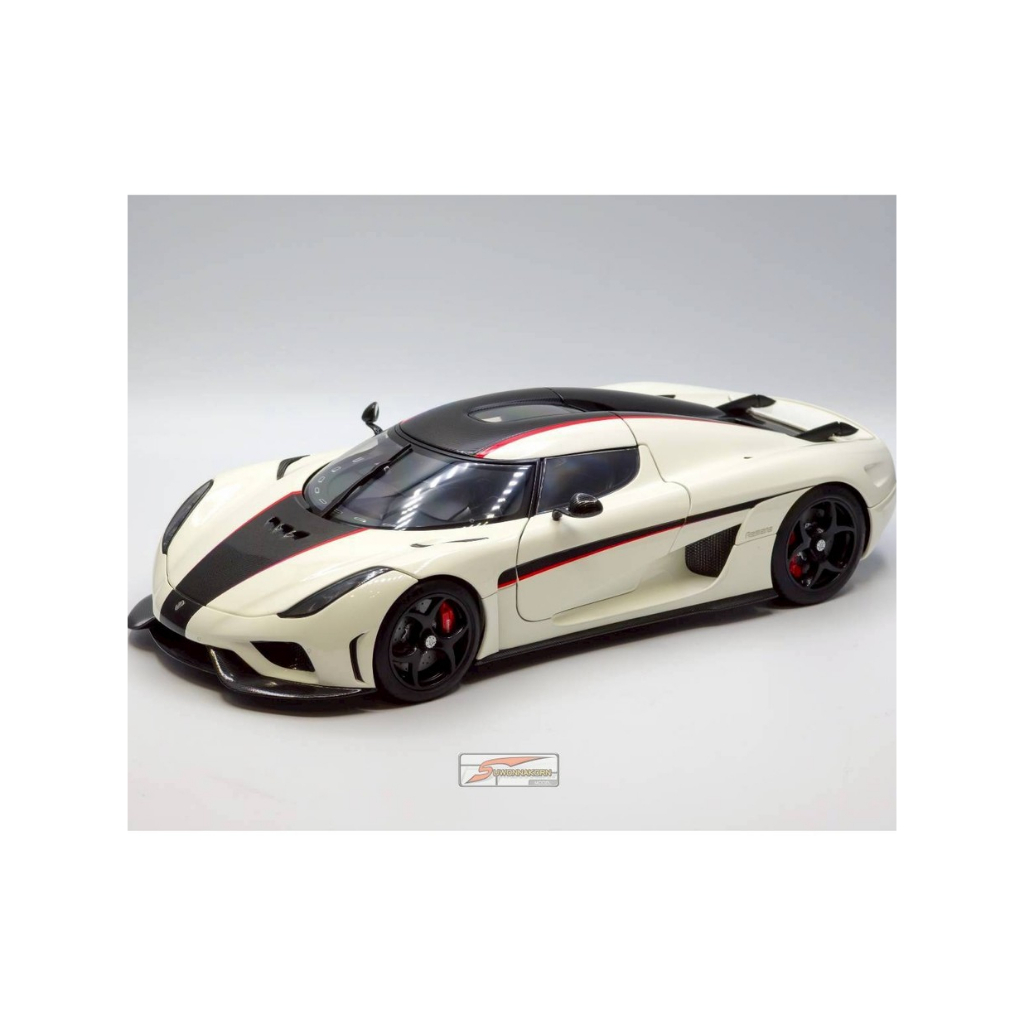 Auto Art 79027 1/18 Koenigsegg Regera (Arctic White/Carbon)