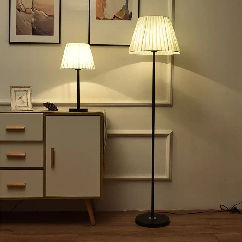 ไฟตั้งพื้น ตกแต่งเรียบหรู อบอุ่นทุกมุม โคมไฟ Floor Lamp พร้อมปุ่มสวิตช์ แถมฟรีหลอดไฟ