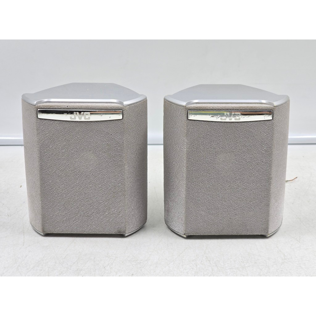 BJ43 ลำโพงญี่ปุ่นมือสอง 1 คู่ (27F) JVC SP-THM303C 140W 4 โอห์ม Woofer 2.5 นิ้ว Size ตู้ 10.5x10x11.