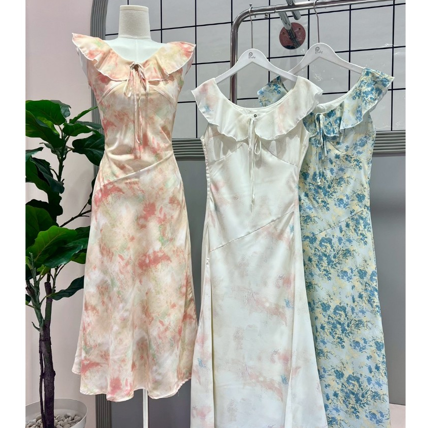 Pradap_brand:Princess Dress เดรสยาวทรงเข้ารูป คอระบาย