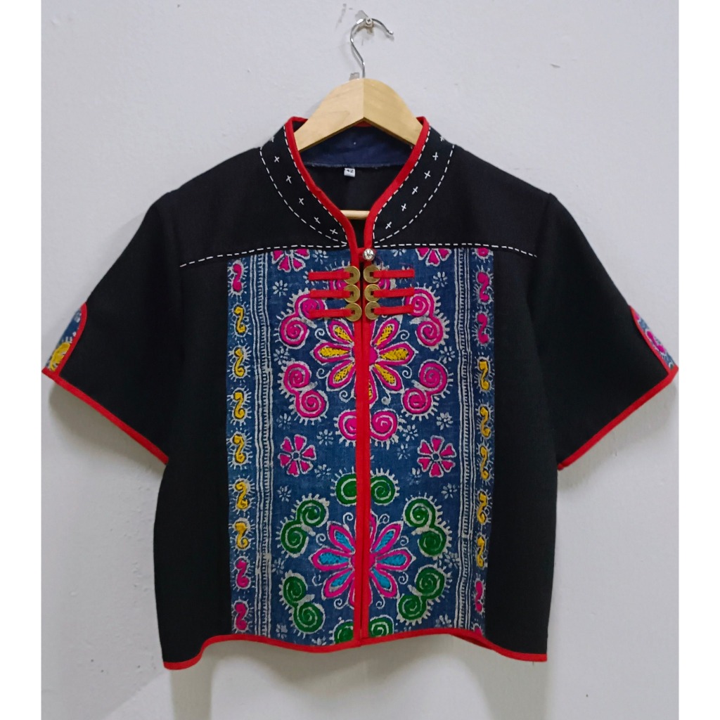 เสื้อคลุมผ้าใยกัญชง สีดำ เขียนเทียนด้นมือ (Size 42)