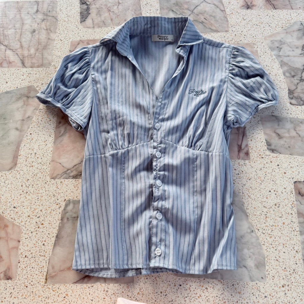 Used(ส่งต่อ) - Miamii เสื้อเชิ้ตคอปก กระดุมหน้า สีริ้วฟ้ากลาง ไซค์S