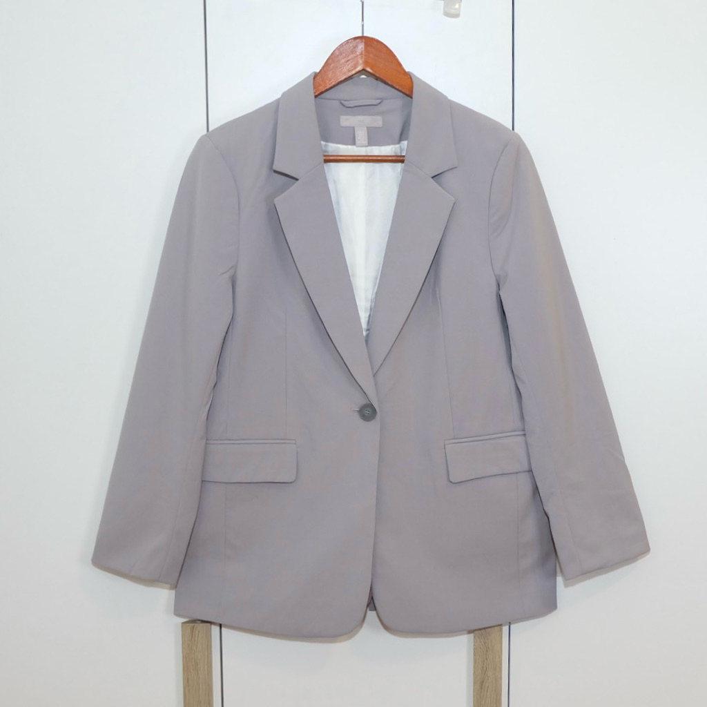 H&M (มือสอง) Blazer สูทเบลเซอร์ สีเทาอ่อน
