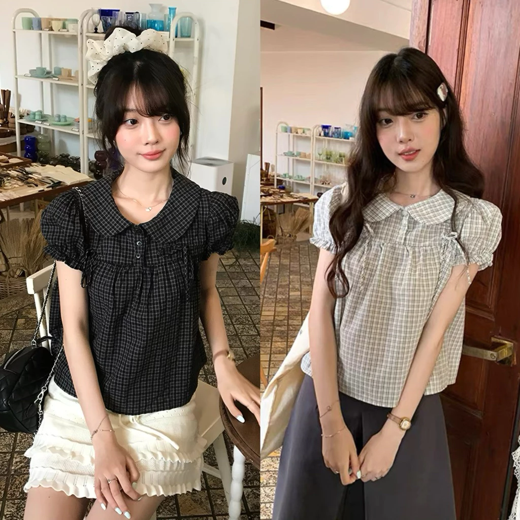 Somedays l 🐰Reiko Top เสื้อคอปกลายตารางคิวท์ๆพส.จี้ปุ่ง ดีเทลโบว์ตรงช่วงอกรูดปรับให้ย่นได้