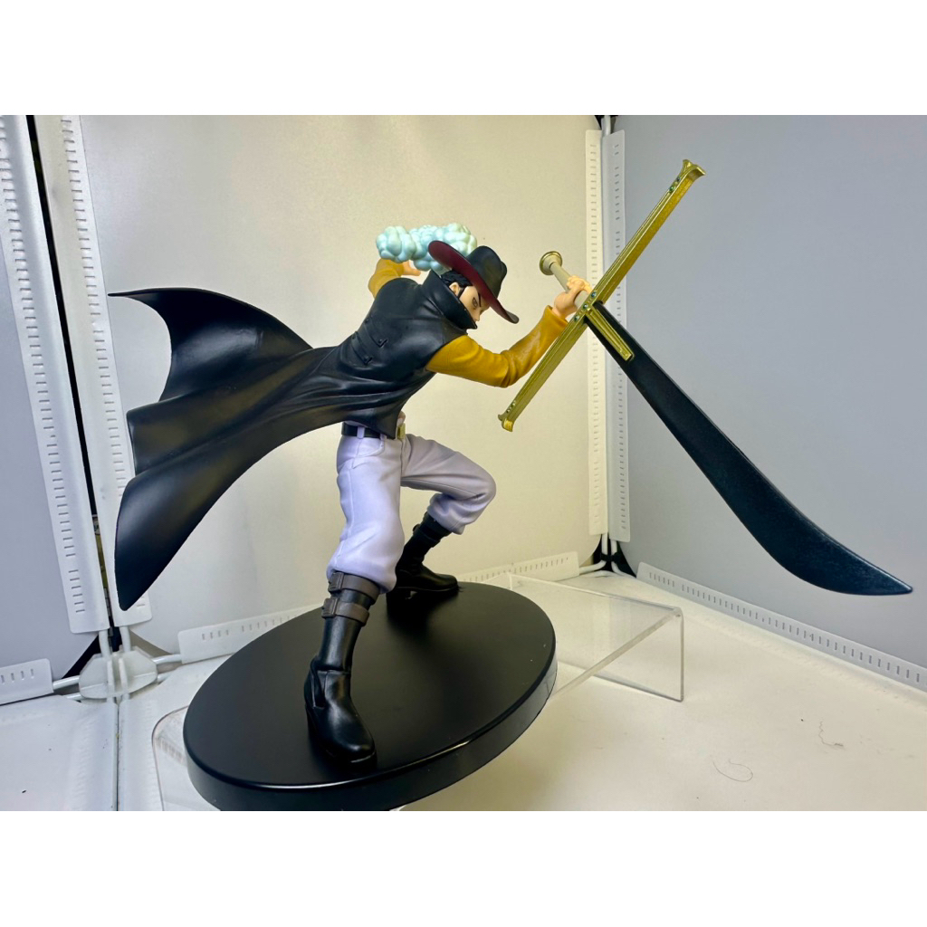 [Figureมือ2]  ‼️ แดรคูล มิฮอว์ค ☠️‼️Dracule Mihawk ‼️หมุดที่ฐานหัก1ตำแหน่ง #OnePiece Battle Record C