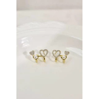 TROPHIES.CO - Triple Love Earrings ต่างหูหัวใจ ต่างหูไข่มุก