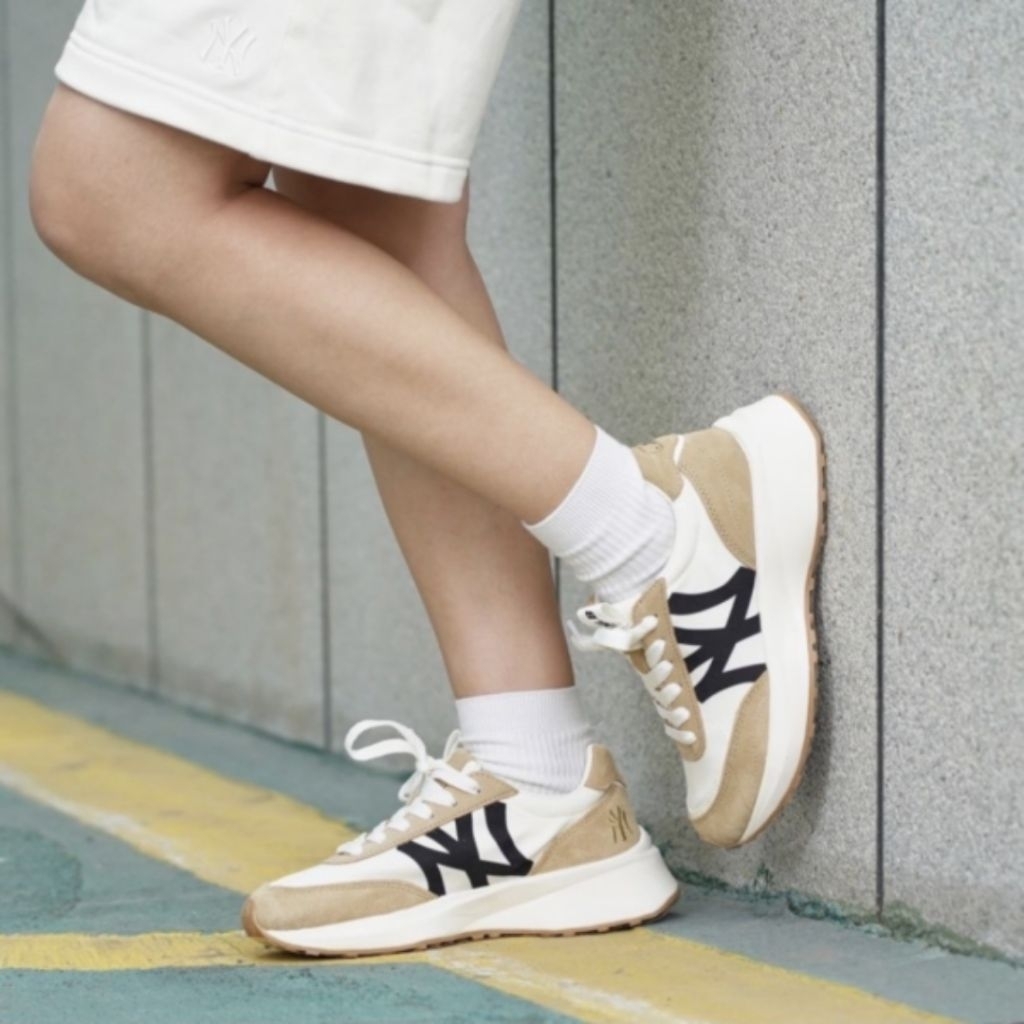 แท้ 💯 [size 44]​ MLB Chunky Jogger รองเท้าผ้าใบ สีน้ำตาล/ สีเทา