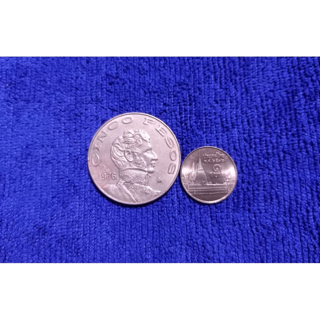 ( BK-617)  เหรียญ 5 เปโซ Cinco Pesos ปี ค.ศ. 1976