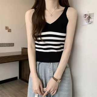 พร้อมส่งในไทย** เสื้อไหมพรมสายเดี่ยว สีพื้นสีสุภาพ ใส่ลำลองได้ Y327