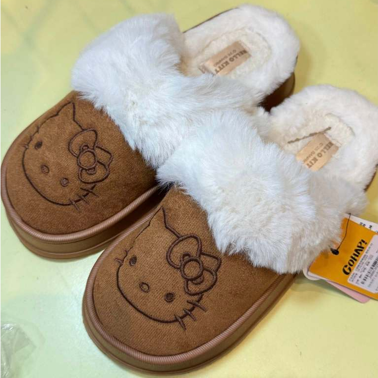 kitty รองเท้าทรง ugg ของแท้พร้อมส่ง น่ารัก
