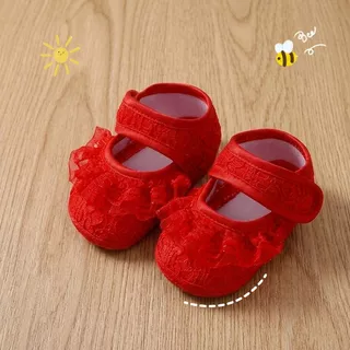 Babyonline(X080)2E3 (ส่งด่วน1วัน)รองเท้าสำหรับเด็กผู้หญิงวัยหัดเดินลายลูกไม้ มีกันลื่น ผ้าฝ้าย พื้นนิ่ม สบายเท้า
