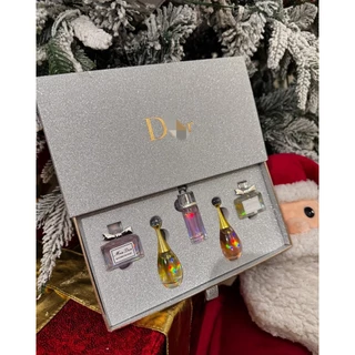 ชุดน้ำหอมมินิ 5ขวด (5*5ml) 5 กลิ่นฮิตทั่วโลก ใส่กระเป๋าได้ ของขวัญวันสำคัญ 🎁มอบถุงเป็นของขวัญ
