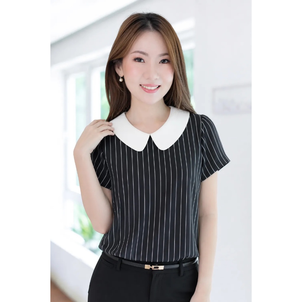 Narinari : MT0106 Peter Pan Collar Folded Sleeve Blouse เสื้อปกบัว แขนจับจีบ