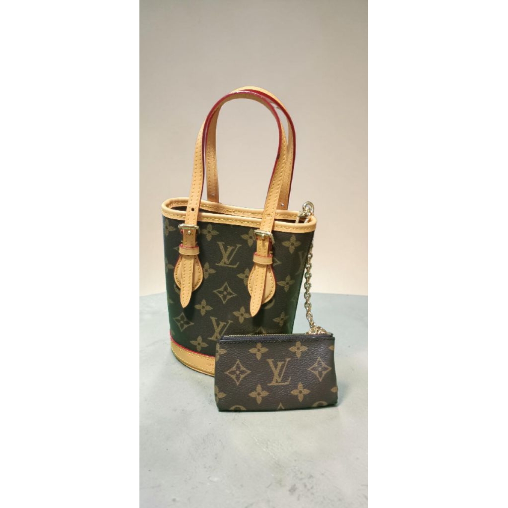Louis Vuitton mini bucket 5"*6.5 used bags like new good condition and good price